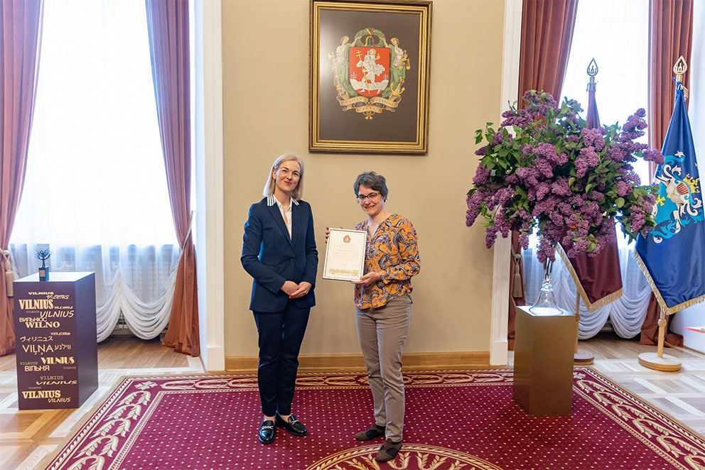 Salon-Autorin Schirin Nowrousian mit dem Bürgermeisterpreis der Stadt Vilnius ausgezeichnet
